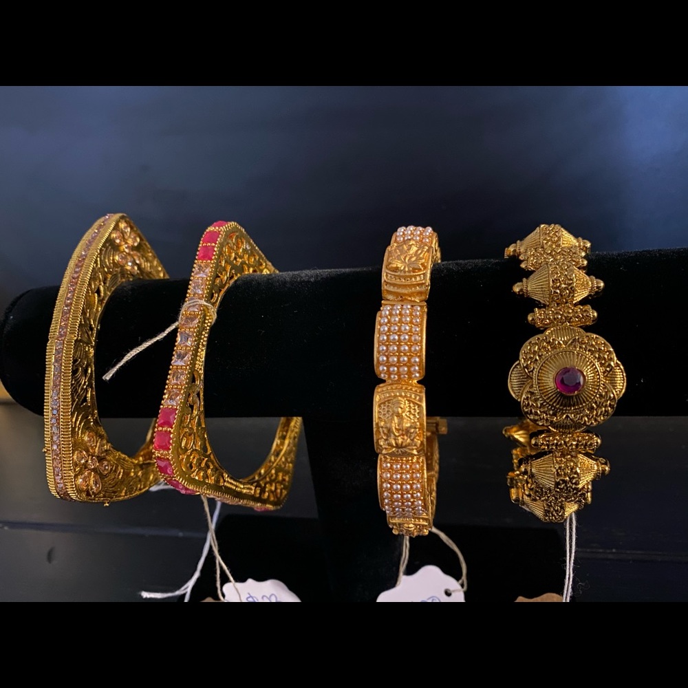 22k gold plated openable Kadas/Bangles NOT openA